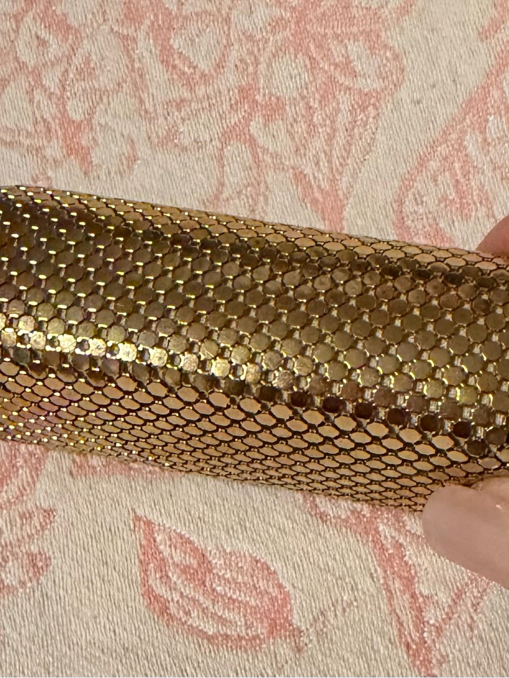 Whiting and Davis International Gold Mesh Lipstick Case w/Mirror & Snap Closure - Picture 2 of 7